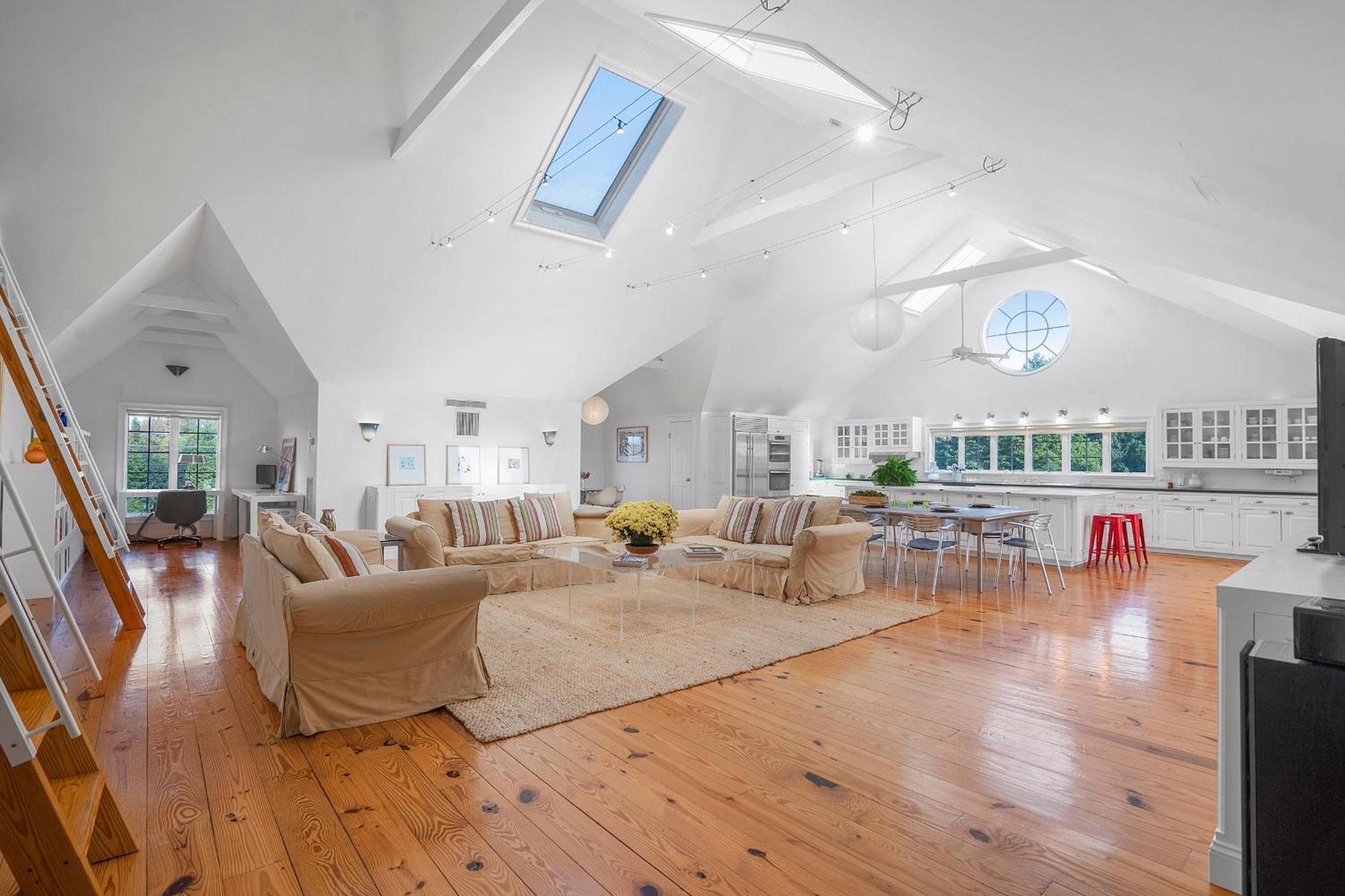 マッティタック Large Modern North Fork Barn:Vineyards In Backyard, Harbes Farmsヴィラ エクステリア 写真