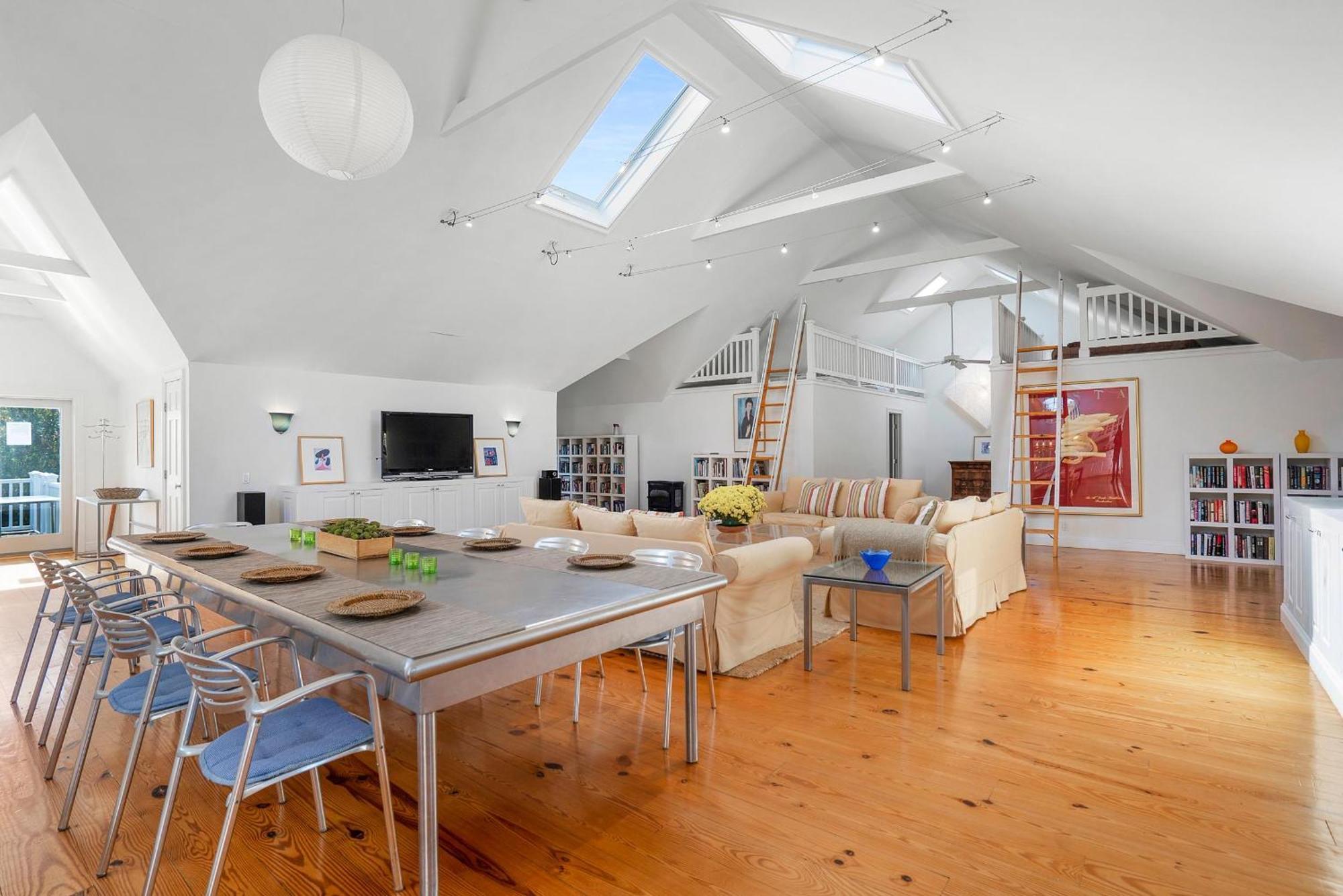 マッティタック Large Modern North Fork Barn:Vineyards In Backyard, Harbes Farmsヴィラ エクステリア 写真